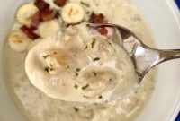 Hearty Crockpot Clam Chowder