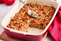 Spiced Apple Oat Bake