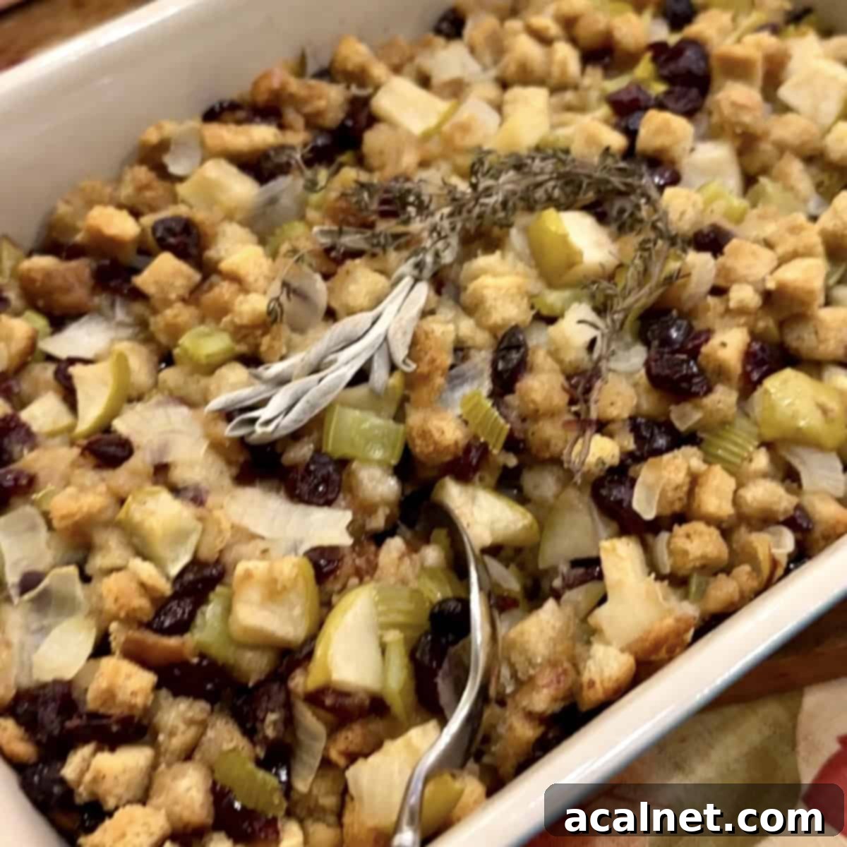 Sweet and Savory Cranberry Apple Stuffing 1 featured 17280