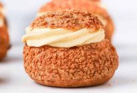 Crispy Craquelin Cream Puffs