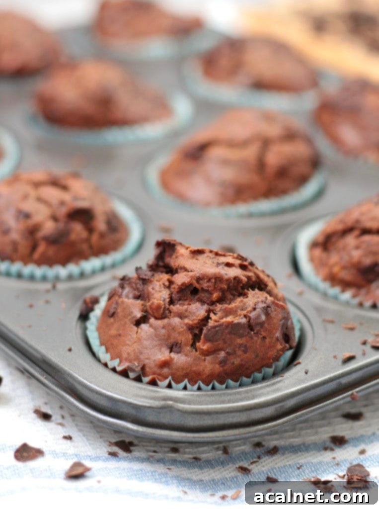 Close up on one muffin in the muffin tin
