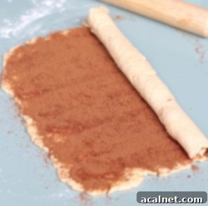 Rolling the dough around the filling