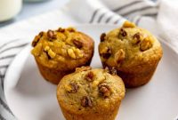Moist Banana Walnut Muffins with Crumbly Streusel Topping
