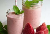 Dairy-Free Strawberry Milkshake Recipe: Creamy Vegan Shake