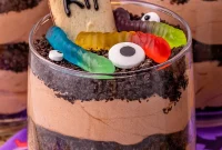 Spooky Halloween Dirt Cup Dessert Recipe