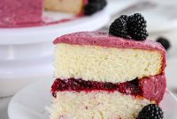 Blackberry Almond Cake Recipe with Tender Crumb and Fresh Berries