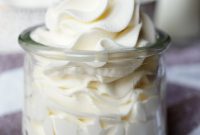 Stabilized Whipped Cream That Holds Peak Texture Every Time