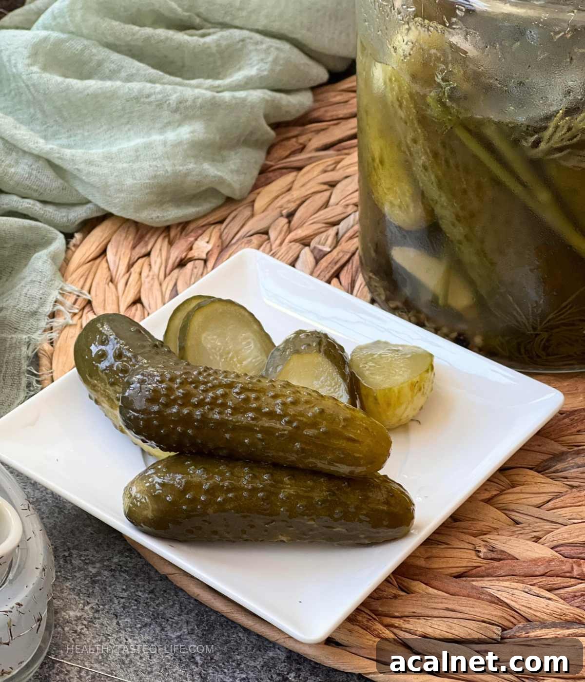 Naturally pickled cucumbers without vinegar