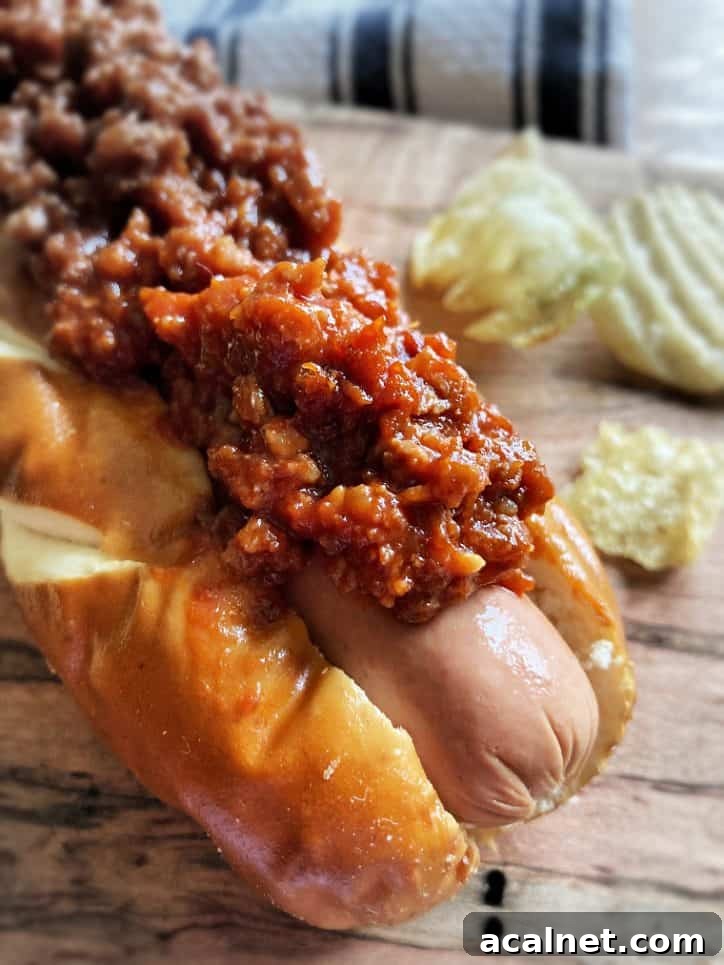 Oven-Baked Hot Dogs: Quick, Crispy Method in 20 Minutes 5 how to cook a hot dog in the oven in a bun with chili