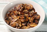 How to Make Sauteed Mushrooms with Onions