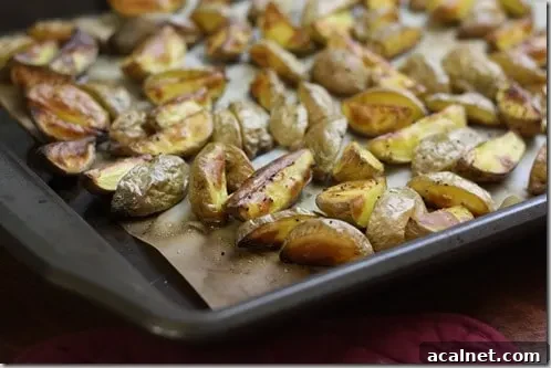 potatoes2 Plated garlic-parmesan fries with parsley